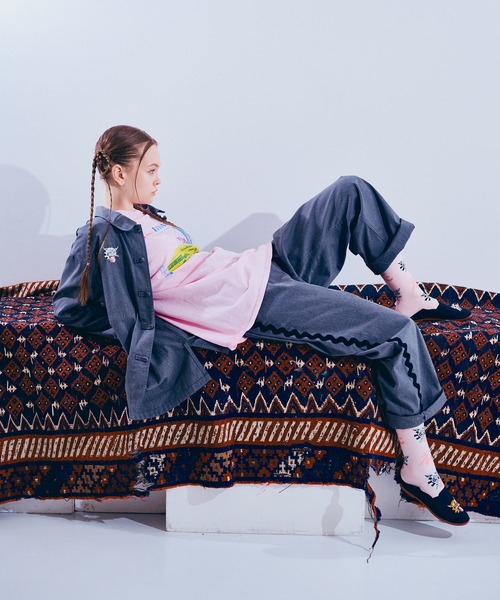 RNA(アールエヌエー)の「R4406 PINKMOTEL ウェーブテープパンツ(その他パンツ・レディース・ワンウォッシュ/グレー・MEDIUM)」の22枚目の写真