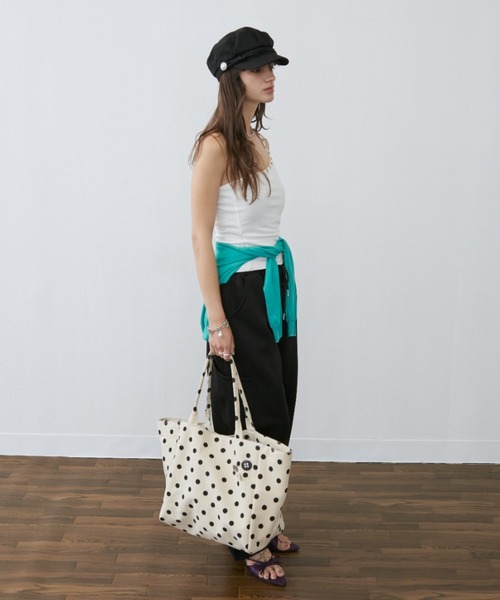 Rohwel(ローウェル)の「Oversized Dot Tote Bag / オーバーサイズドットトートバッグ(トートバッグ・レディース・ホワイト/ブラック・FREE)」の13枚目の写真