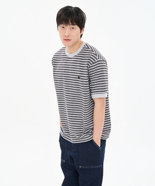 CUSTOMUS(カスタムアース)の「男性コットン100%先染ストライプミニハート刺繍半袖TシャツCXS26MKRT306 GRY(Tシャツ/カットソー・メンズ・グレー・MEDIUM/LARGE/X-LARGE)」の1枚目の写真