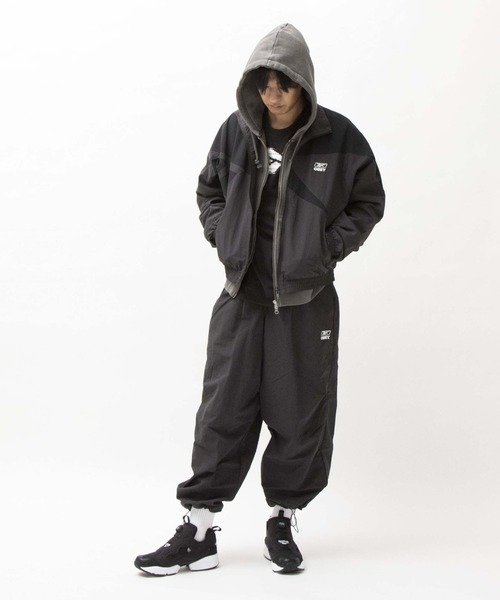 Reebok(リーボック)の「リーボック Reebok インスタポンプフューリー 94 INSTAPUMP FURY 94(スニーカー・メンズ・ブラック・23.0cm/23.5cm/24.0cm/24.5cm/25.0cm/25.5cm/26.5cm/27.0cm)」の4枚目の写真