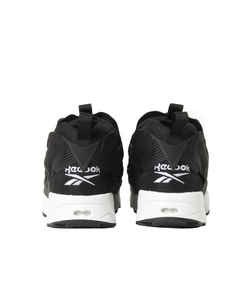 Reebok(リーボック)の「リーボック Reebok インスタポンプフューリー 94 INSTAPUMP FURY 94(スニーカー・メンズ・ブラック・23.0cm/23.5cm/24.0cm/24.5cm/25.0cm/25.5cm/26.5cm/27.0cm)」の10枚目の写真