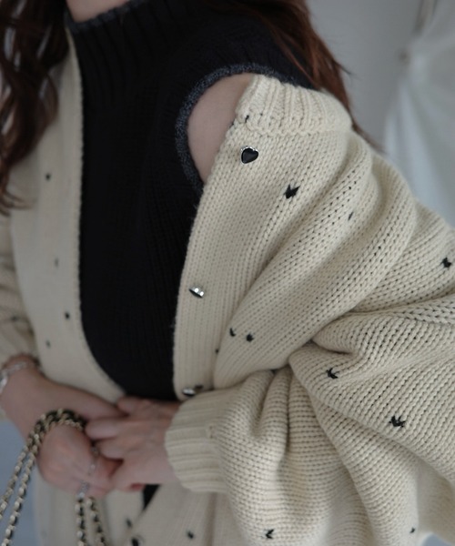 WILLFULLY(ウィルフリー)の「long heart dot jacquard reversible knit cardigan(ニット/セーター・レディース・タン/ホワイト系その他/レッド系その他/グレー×ピンク・FREE)」の16枚目の写真