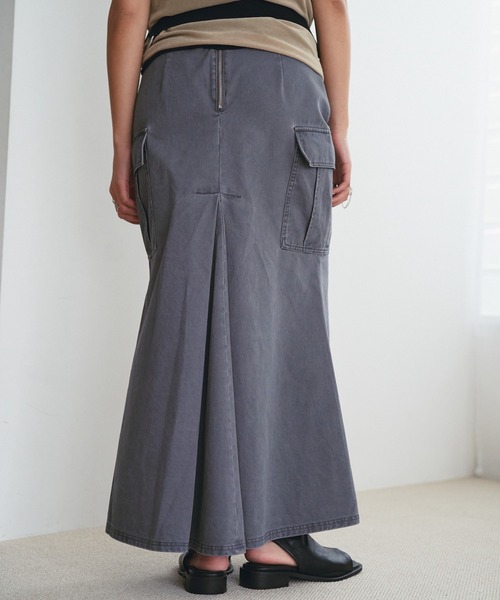 SOEMIN（ソミン）の「Front slit long skirt／フロントスリットマーメイドロングスカート（スカート・レディース・グレー/カーキ・FREE）」の5枚目の写真