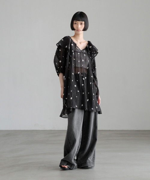 LOWRYS FARM(ローリーズファーム)の「シシュウミニワンピースSS 1046529(ワンピース・レディース・ブラック/ホワイト/アイボリー・FREE)」の22枚目の写真