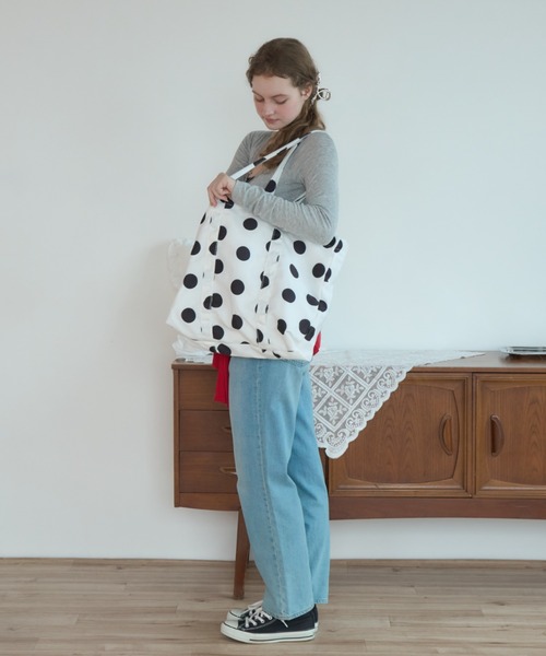 Birthday room(バースデイルーム)の「ポルカドットビックトート/Polka-dot Large Tote Bag(トートバッグ・レディース・ブラック/ホワイト・FREE)」の12枚目の写真
