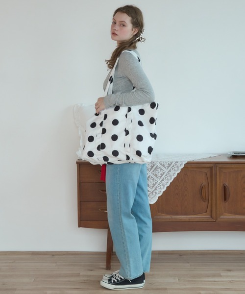 Birthday room(バースデイルーム)の「ポルカドットビックトート/Polka-dot Large Tote Bag(トートバッグ・レディース・ブラック/ホワイト・FREE)」の13枚目の写真