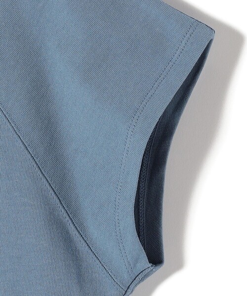 SHIPS(シップス)の「SHIPS Primary Navy Label: コットン スクエア ネック プルオーバー(Tシャツ/カットソー・レディース・ダークグレー・ONE SIZE)」の6枚目の写真