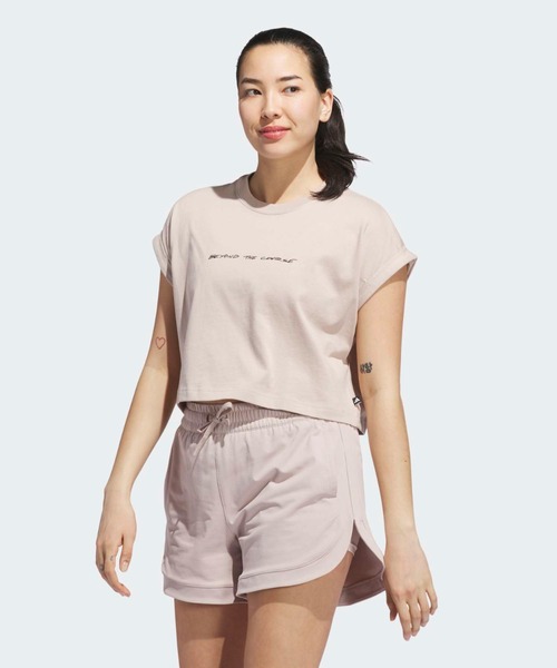 adidas(アディダス)の「ビヨンド ザ コース バックグラフィック Tシャツ【adidas Golf/アディダスゴルフ】(Tシャツ/カットソー・レディース・ブラウン・X-LARGE/MEDIUM/SMALL/XX-LARGE/LARGE)」の1枚目の写真