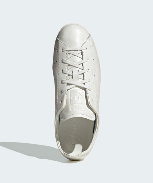 adidas(アディダス)の「スタンスミス ロー プロ シューズ / Stan Smith Lo Pro Shoes / アディダスオリジナルス adidas Originals(スニーカー・レディース・ホワイト・22.0cm/25.0cm/24.5cm/24.0cm/23.5cm/27.0cm/26.5cm/26.0cm/25.5cm/28.0cm/27.5cm/23.0cm/22.5cm/29.0cm/28.5cm)」の2枚目の写真