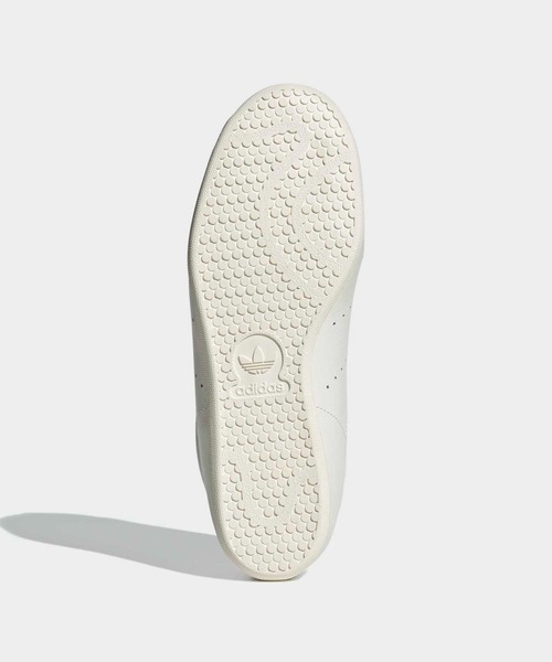 adidas(アディダス)の「スタンスミス ロー プロ シューズ / Stan Smith Lo Pro Shoes / アディダスオリジナルス adidas Originals(スニーカー・レディース・ホワイト・22.0cm/25.0cm/24.5cm/24.0cm/23.5cm/27.0cm/26.5cm/26.0cm/25.5cm/28.0cm/27.5cm/23.0cm/22.5cm/29.0cm/28.5cm)」の3枚目の写真