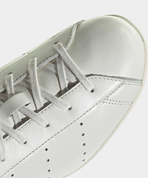 adidas(アディダス)の「スタンスミス ロー プロ シューズ / Stan Smith Lo Pro Shoes / アディダスオリジナルス adidas Originals(スニーカー・レディース・ホワイト・22.0cm/25.0cm/24.5cm/24.0cm/23.5cm/27.0cm/26.5cm/26.0cm/25.5cm/28.0cm/27.5cm/23.0cm/22.5cm/29.0cm/28.5cm)」の8枚目の写真