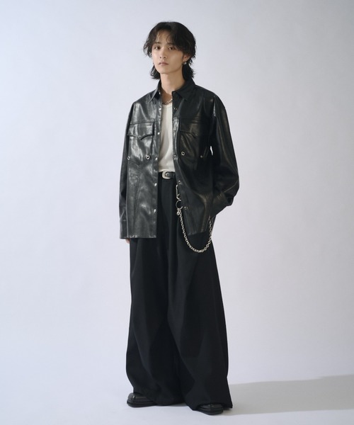 Lui's(ルイス)の「SURJENT ディープタックパンツ(スラックス・メンズ・チャコールグレー/ブラック・1/2)」の20枚目の写真