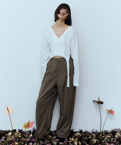 flaeu（フラユ）の「2WAY Lace Garter Blouse（シャツ/ブラウス・レディース・ブラック/ホワイト・FREE）」の6枚目の写真