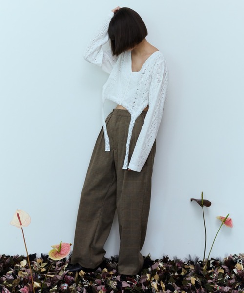 flaeu（フラユ）の「2WAY Lace Garter Blouse（シャツ/ブラウス・レディース・ブラック/ホワイト・FREE）」の7枚目の写真