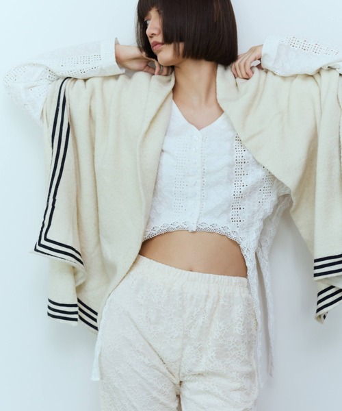 flaeu（フラユ）の「2WAY Lace Garter Blouse（シャツ/ブラウス・レディース・ブラック/ホワイト・FREE）」の10枚目の写真