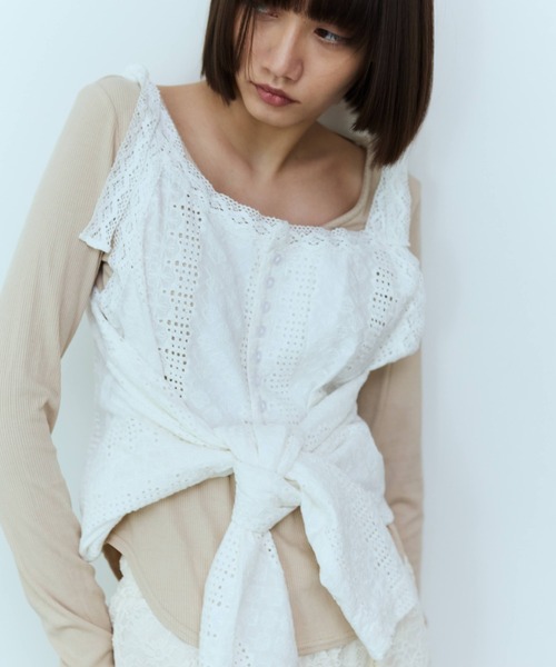 flaeu（フラユ）の「2WAY Lace Garter Blouse（シャツ/ブラウス・レディース・ブラック/ホワイト・FREE）」の19枚目の写真