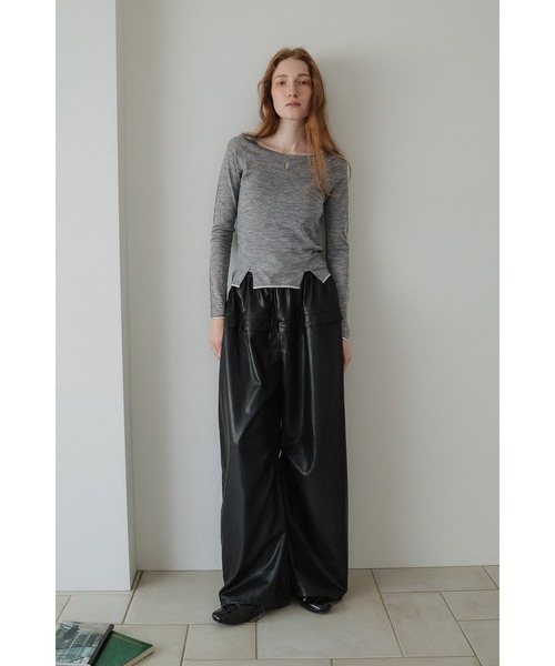 tento(テント)の「Vegan Leather Wide-Leg Pants(その他パンツ・レディース・ブラック/ボルドー/ブラウン・38/36)」の22枚目の写真