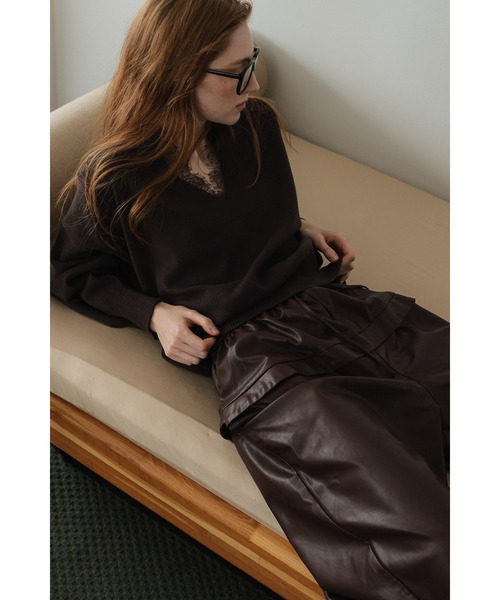 tento(テント)の「Vegan Leather Wide-Leg Pants(その他パンツ・レディース・ブラック/ボルドー/ブラウン・38/36)」の17枚目の写真