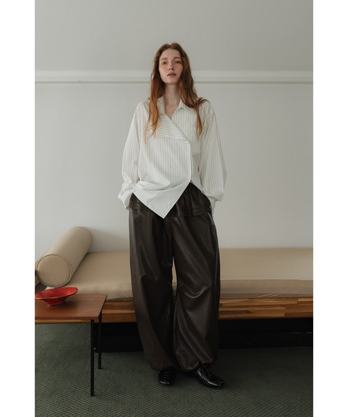 tento(テント)の「Vegan Leather Wide-Leg Pants(その他パンツ・レディース・ブラック/ボルドー/ブラウン・38/36)」の18枚目の写真
