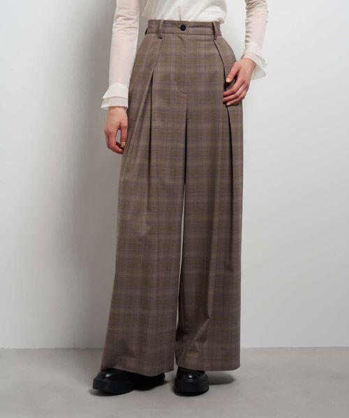LANVIN en Bleu(ランバンオンブルー)の「ウールトロピカルタックワイドパンツ(その他パンツ・レディース・ベージュ/ブラウン/チャコールグレー・36/38)」の8枚目の写真