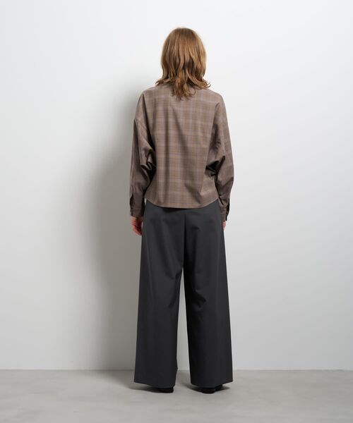 LANVIN en Bleu(ランバンオンブルー)の「ウールトロピカルタックワイドパンツ(その他パンツ・レディース・ベージュ/ブラウン/チャコールグレー・36/38)」の20枚目の写真