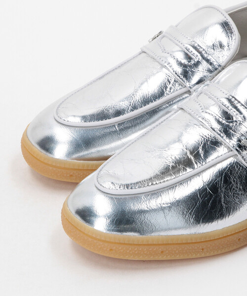 adidas(アディダス)の「adidas/アディダス 【Exclusive】HANDBALL SPEZIAL LOAFER/ハンドボール スペツィアル ローファー(ローファー・レディース・シルバー・24.0cm/23.5cm/23.0cm/24.5cm)」の16枚目の写真