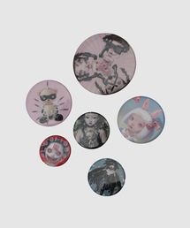 KIDILL（キディル）の「TREVOR BROWN CAN BADGE SET PIN-BACK BUTTONS（バッジ）」