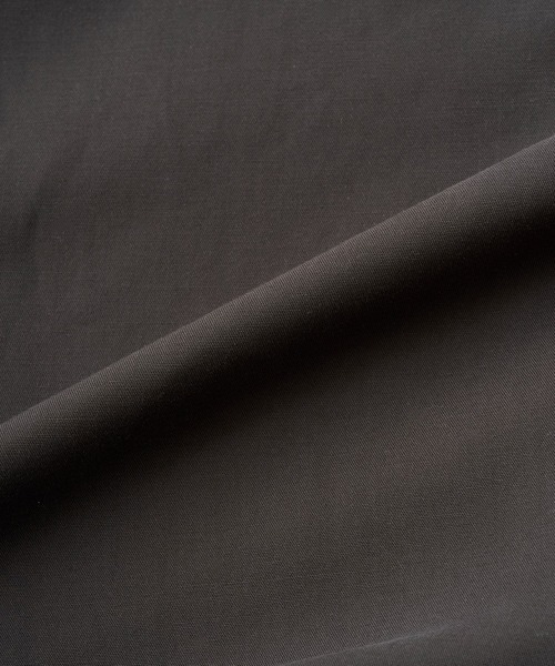 Juha（ユハ）の「DIMENSIONAL KNEE TUCK PANTS（カーゴパンツ・メンズ・ブラック/ベージュ/チャコールグレー・2/3/4）」の18枚目の写真
