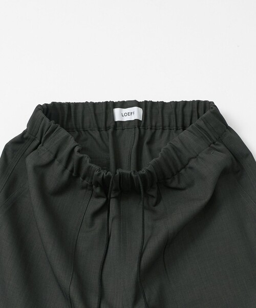 LOEFF（ロエフ）の「＜LOEFF＞ポリエステルラチネ ファティーグ パンツ（その他パンツ・レディース・ブラック/ベージュ/ダークグレー・1/0）」の14枚目の写真