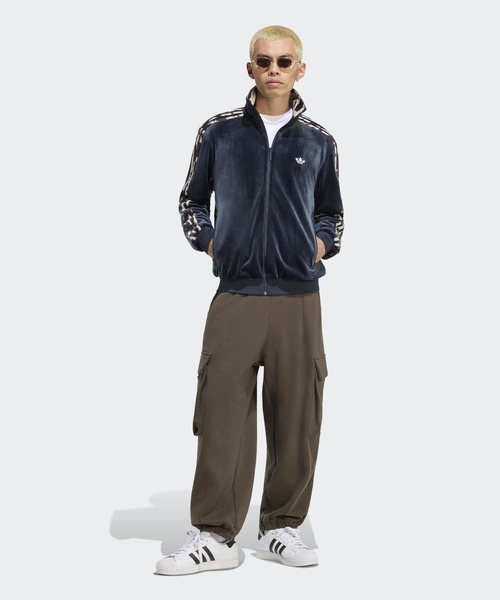 adidas(アディダス)の「クラシック トラックトップ ユトリ / ジャージ / トラックジャケット / アディダスオリジナルス adidas Originals(ジャージ・メンズ・ブルー・SMALL/3XL/XX-LARGE/X-LARGE/MEDIUM/LARGE/X-SMALL)」の7枚目の写真