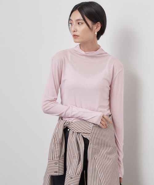 OPAQUE.CLIP(オペークドットクリップ)の「なめらかシアーハイネックカットソー【洗濯機OK/抗ピル】(Tシャツ/カットソー・レディース・ホワイト/ピンク/ライトグレー/ブラック・38/36/40/42)」の4枚目の写真