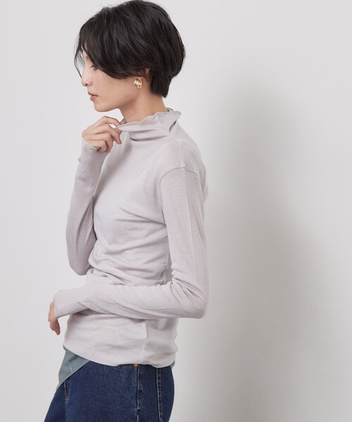 OPAQUE.CLIP(オペークドットクリップ)の「なめらかシアーハイネックカットソー【洗濯機OK/抗ピル】(Tシャツ/カットソー・レディース・ホワイト/ピンク/ライトグレー/ブラック・38/36/40/42)」の9枚目の写真