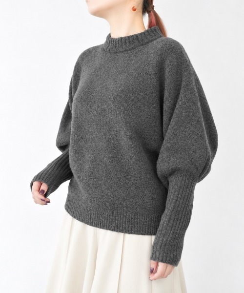 GIVERNY(ジヴェルニー)の「モックネックボリュームスリーブニットプルオーバー(ニット/セーター・レディース・グレー/ベージュ・FREE)」の10枚目の写真