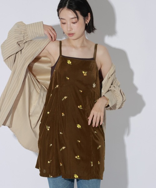 LAKOLE(ラコレ)の「2WAY刺繍ベロアミニワンピース / 1074590(ワンピース・レディース・ブラウン/ブラック・FREE)」の22枚目の写真