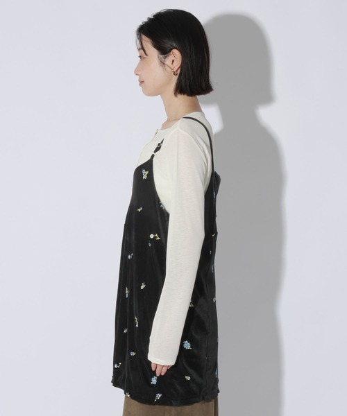 LAKOLE(ラコレ)の「2WAY刺繍ベロアミニワンピース / 1074590(ワンピース・レディース・ブラウン/ブラック・FREE)」の5枚目の写真