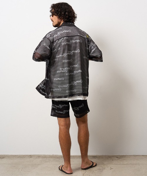 STUD MUFFIN（スタッドマフィン）の「mhs2698- ランダムグラフィティメッシュ オーバーシルエットシャツ(714-01151)（シャツ/ブラウス・メンズ・ブラック・4/3/2）」の9枚目の写真