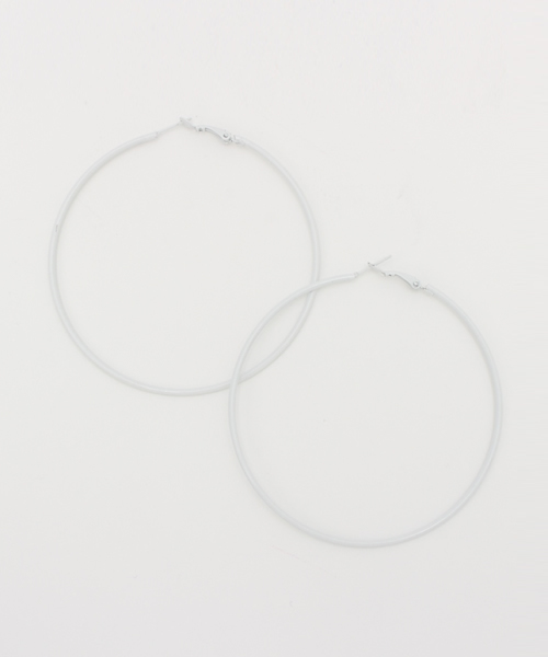 lala Born（ララボーン）の「【lalaBorn/ララボーン】8cmフープピアス（ピアス（両耳用）・レディース・シルバー/ゴールド/ブラック/ホワイト/レッド・FREE）」の2枚目の写真