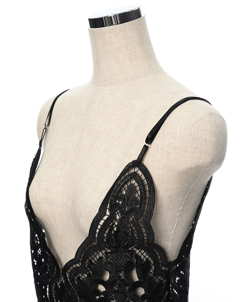 Re:EDIT（リエディ）の「花柄レースVネックキャミソールビスチェ/トップス[Re:EDIT/リエディ]（キャミソール・レディース・ブラック/ホワイト・MEDIUM）」の9枚目の写真