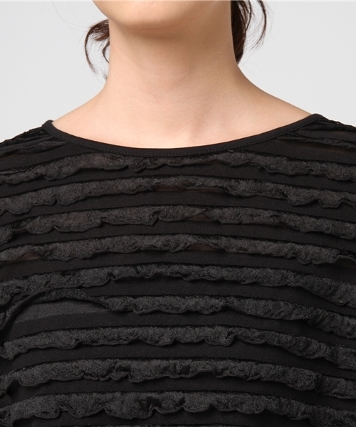 earth music&ecology(アースミュージックアンドエコロジー)の「・総フリルプルオーバー(Tシャツ/カットソー・レディース・レッド/ネイビー/アイボリー/ブラック・FREE)」の8枚目の写真