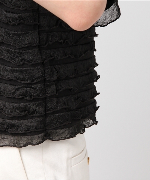 earth music&ecology(アースミュージックアンドエコロジー)の「・総フリルプルオーバー(Tシャツ/カットソー・レディース・レッド/ネイビー/アイボリー/ブラック・FREE)」の6枚目の写真