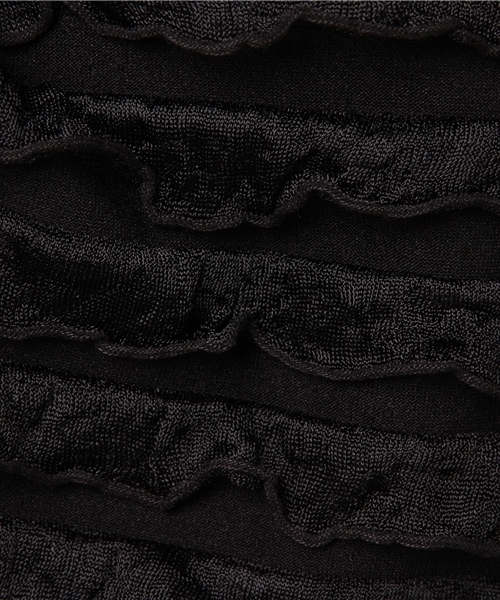 earth music&ecology(アースミュージックアンドエコロジー)の「・総フリルプルオーバー(Tシャツ/カットソー・レディース・レッド/ネイビー/アイボリー/ブラック・FREE)」の5枚目の写真