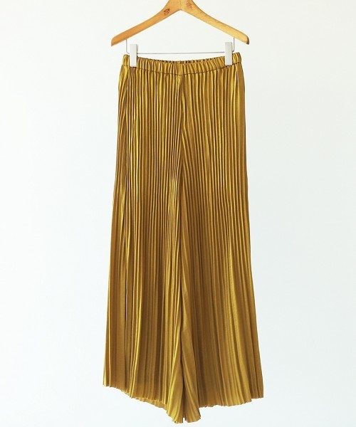 TODAYFUL(トゥデイフル)の「Vintageサテンプリーツパンツ(その他パンツ・レディース・ダークブラウン/イエロー・FREE)」の6枚目の写真