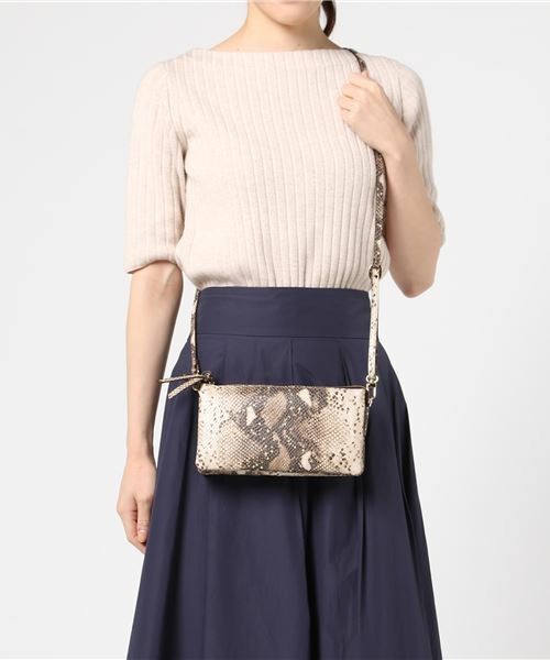 DouDou（ドゥドゥ）の「パイソンウォレットショルダー（ショルダーバッグ・レディース・ベージュ・FREE）」の10枚目の写真