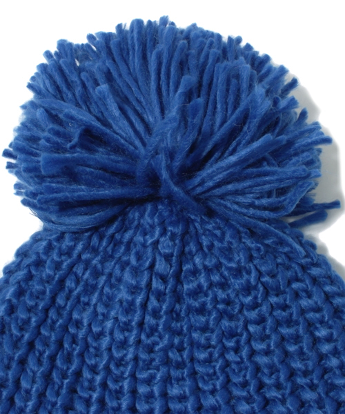 one after another NICE CLAUP（ワンアフターアナザーナイスクラップ）の「デカポンポンニット帽（ニットキャップ/ビーニー・レディース・アイボリー/ブラック/ブルー/パープル・FREE）」の8枚目の写真