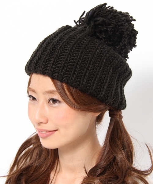 one after another NICE CLAUP（ワンアフターアナザーナイスクラップ）の「デカポンポンニット帽（ニットキャップ/ビーニー・レディース・アイボリー/ブラック/ブルー/パープル・FREE）」の6枚目の写真