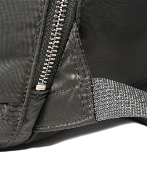 PORTER（ポーター）の「PORTER TANKER RUCKSACK <B印 YOSHIDA SELECT>（バックパック/リュック・メンズ・ブラック系その他・ONE SIZE）」の8枚目の写真