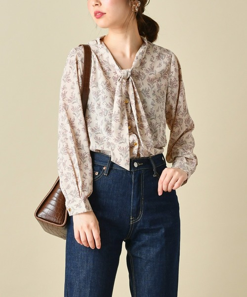 natural couture（ナチュラルクチュール）の「プチプラ2WAYボータイブラウス（シャツ/ブラウス・レディース・ベージュ/ブラウン/オフホワイト/その他1/その他2・FREE）」の4枚目の写真