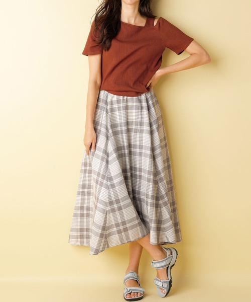 RANAN(ラナン)の「チェック柄フレアースカート(スカート・レディース・ベージュ系その他/ブラック系その他・L/M/3L/LL)」の3枚目の写真