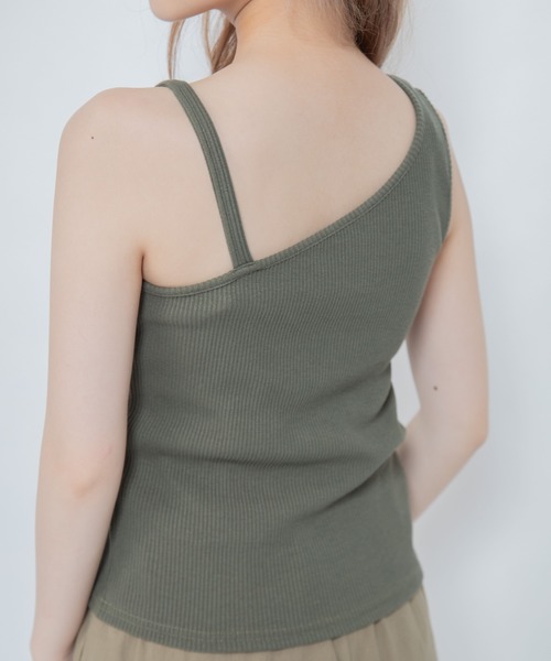 Mysa&Liina(ミーサリーナ)の「アシメリブキャミタンクトップ(タンクトップ・レディース・ブラック/アイボリー/カーキ/グレイッシュベージュ・M)」の19枚目の写真