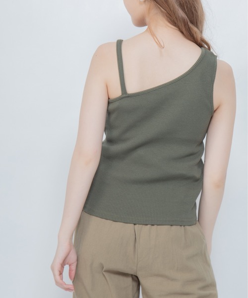 Mysa&Liina(ミーサリーナ)の「アシメリブキャミタンクトップ(タンクトップ・レディース・ブラック/アイボリー/カーキ/グレイッシュベージュ・M)」の16枚目の写真